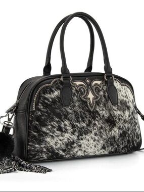 Trinity Ranch Cowhide Carry-All Satchel Tote 
Excellent condition